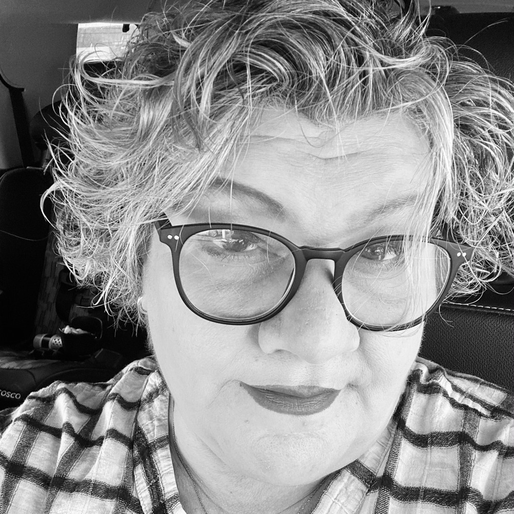 Meet your Posher, Majeda